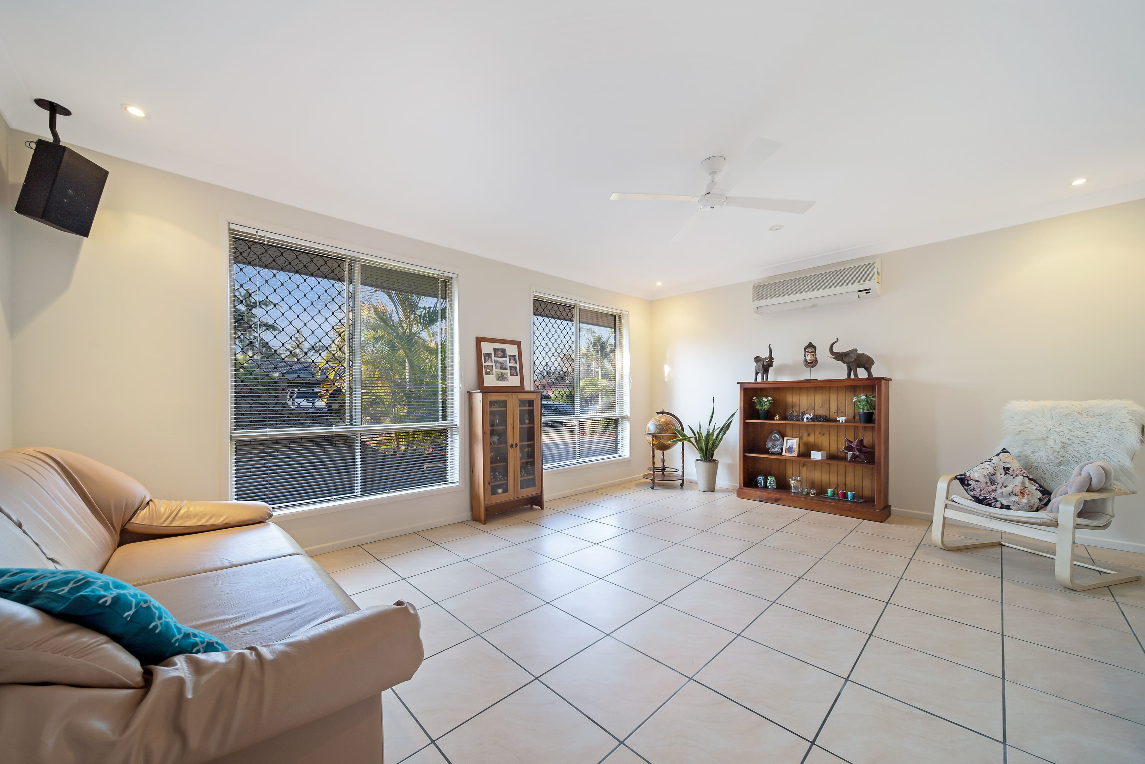 21 Acorus Court, Regents Park QLD 4118, Regents Park - Thumbnail 2