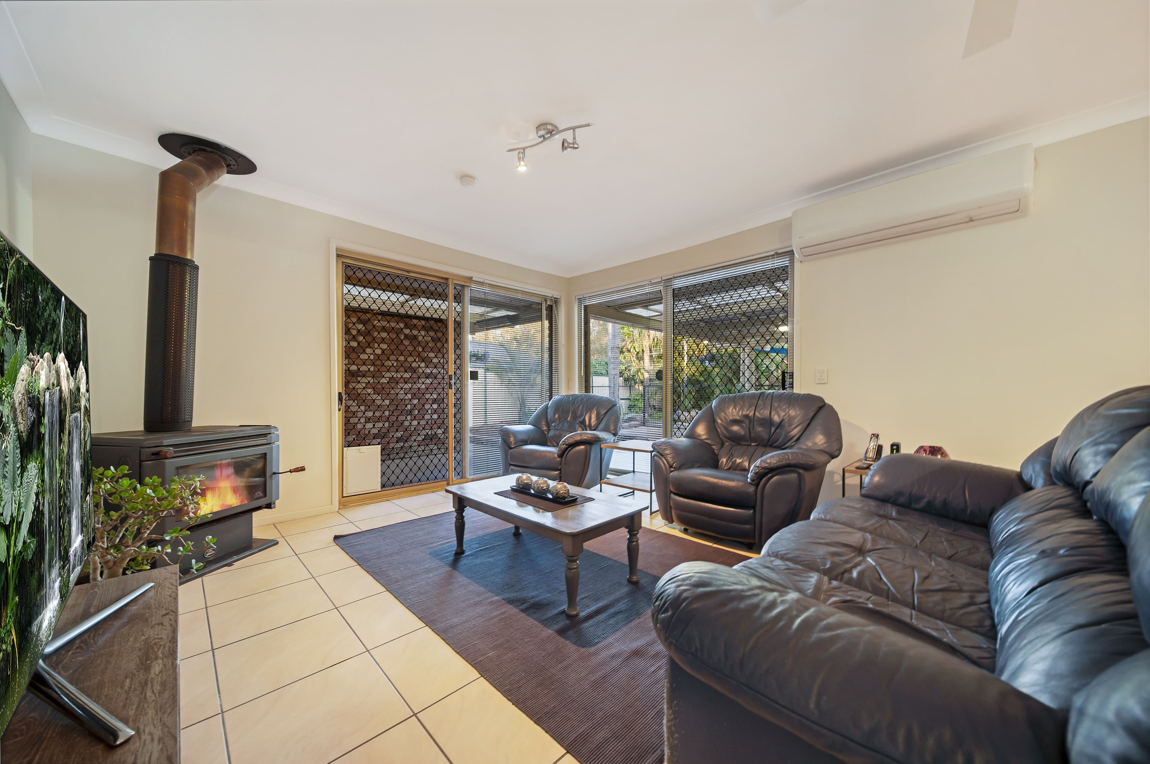 21 Acorus Court, Regents Park QLD 4118, Regents Park - Thumbnail 3