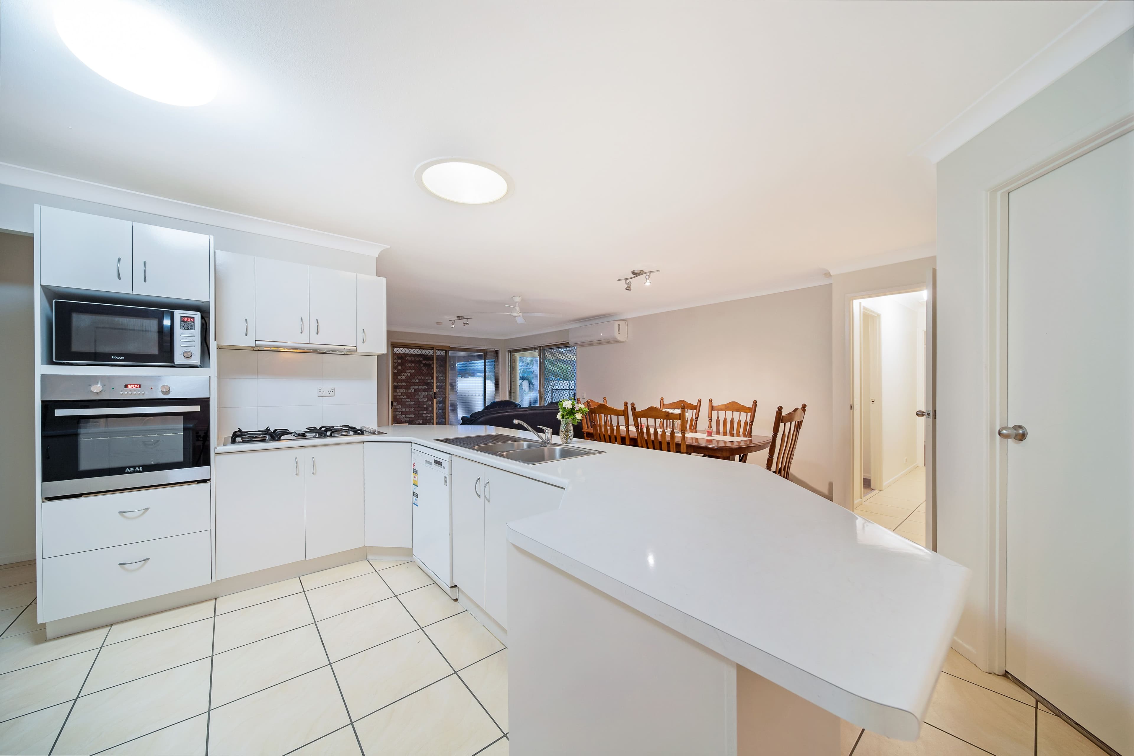 21 Acorus Court, Regents Park QLD 4118, Regents Park - Thumbnail 4