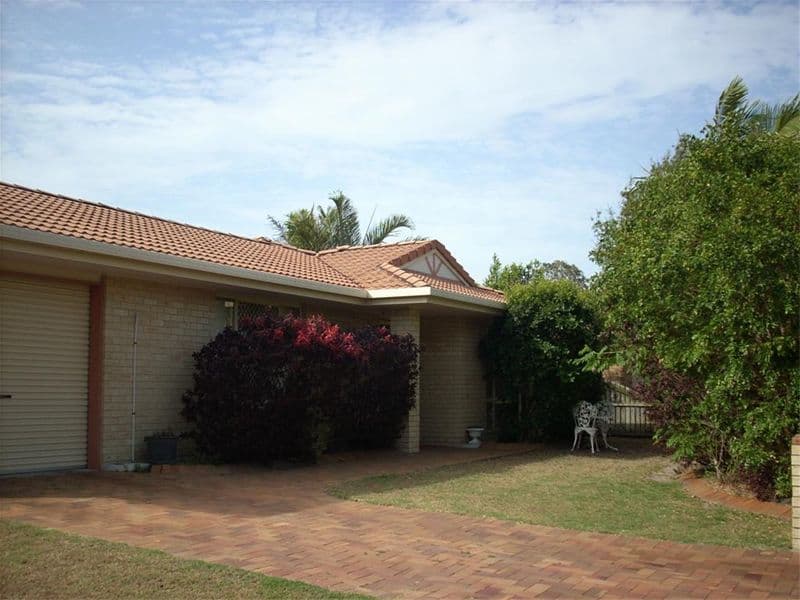 8 Anembo Drive, TORQUAY QLD 4655, Torquay - Image 1