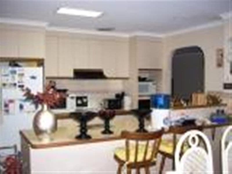 8 Anembo Drive, TORQUAY QLD 4655, Torquay - Thumbnail 8