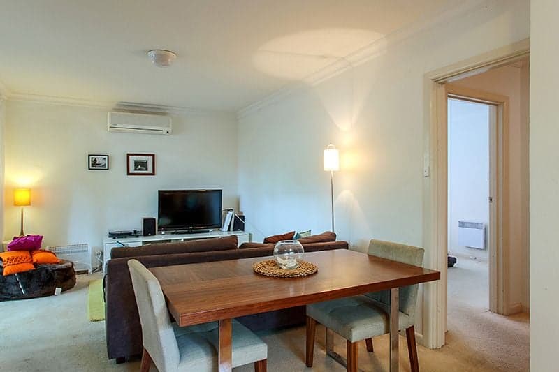 1/76 Mitford Street, Elwood - Thumbnail 3
