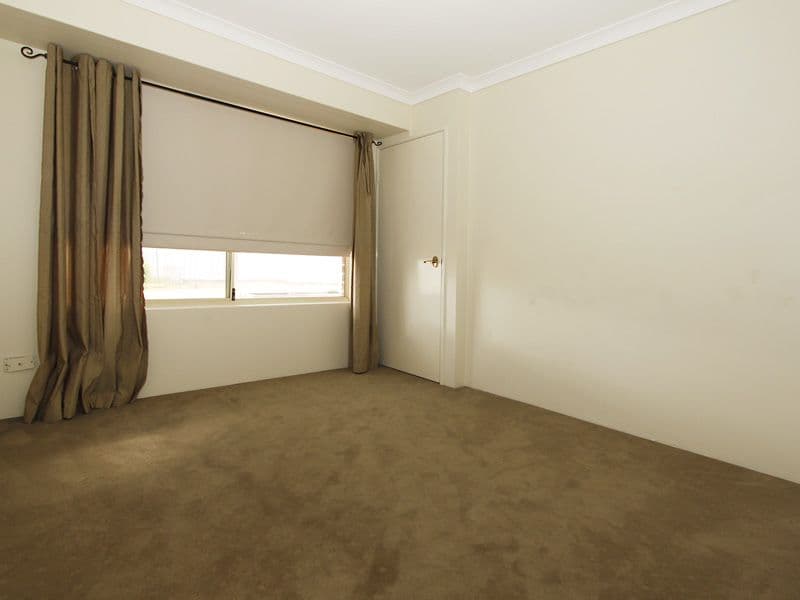 4 Ely Lane, BALLAJURA WA 6066, Ballajura - Thumbnail 6
