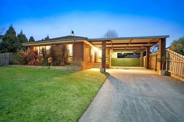 33 James Cook Drive, CRANBOURNE VIC 3977, Cranbourne - Image 1