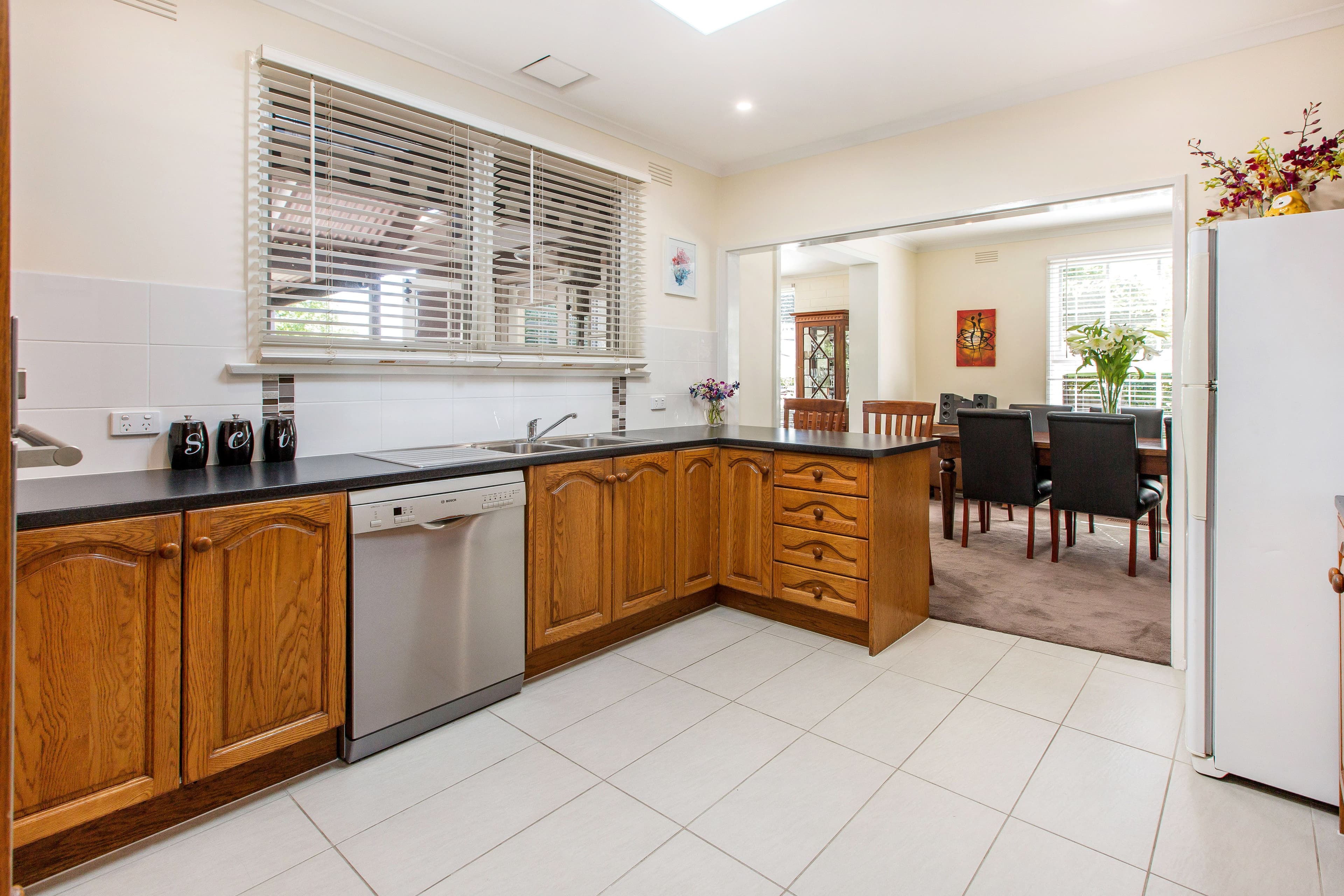 8 Leighton Court, Frankston VIC 3199, Frankston - Thumbnail 6