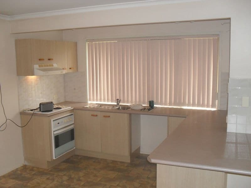 11 Byzance Close, EIGHT MILE PLAINS QLD 4113, Eight Mile Plains - Thumbnail 5