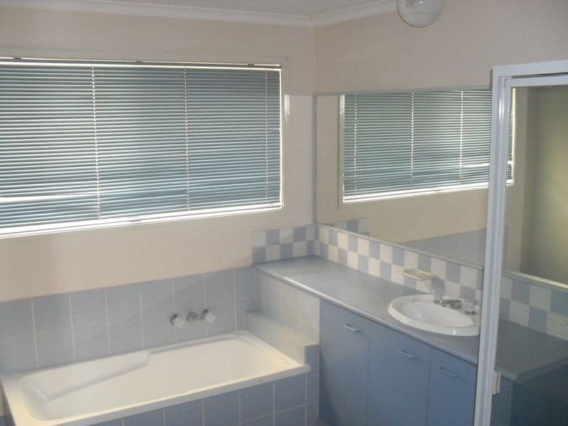 11 Byzance Close, EIGHT MILE PLAINS QLD 4113, Eight Mile Plains - Thumbnail 8