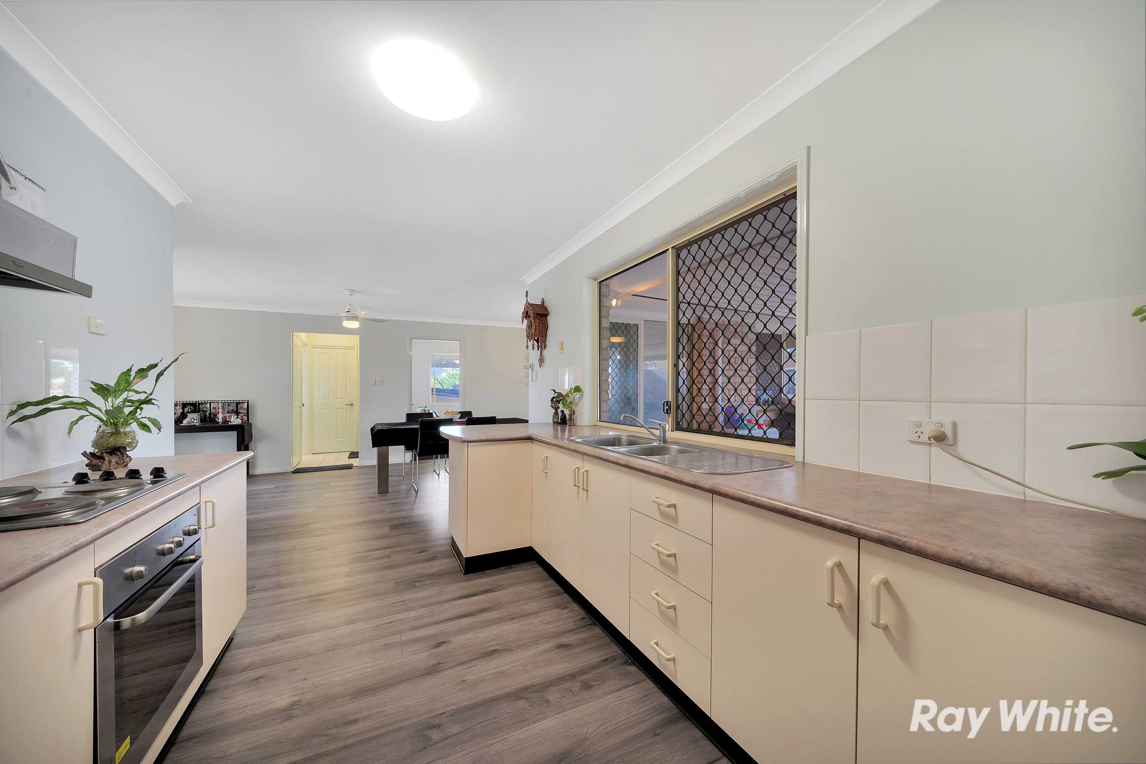 14 Robert South Drive, Crestmead QLD 4132, Crestmead - Thumbnail 2