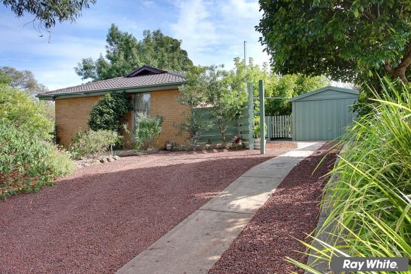 16 Orlanda Court, MORNINGTON VIC 3931, Mornington - Thumbnail 2