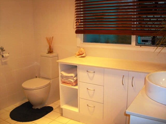 31 Albicore Street, MERMAID WATERS QLD 4218, Mermaid Waters - Thumbnail 3