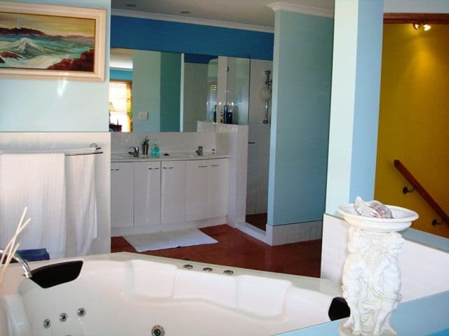 31 Albicore Street, MERMAID WATERS QLD 4218, Mermaid Waters - Thumbnail 6