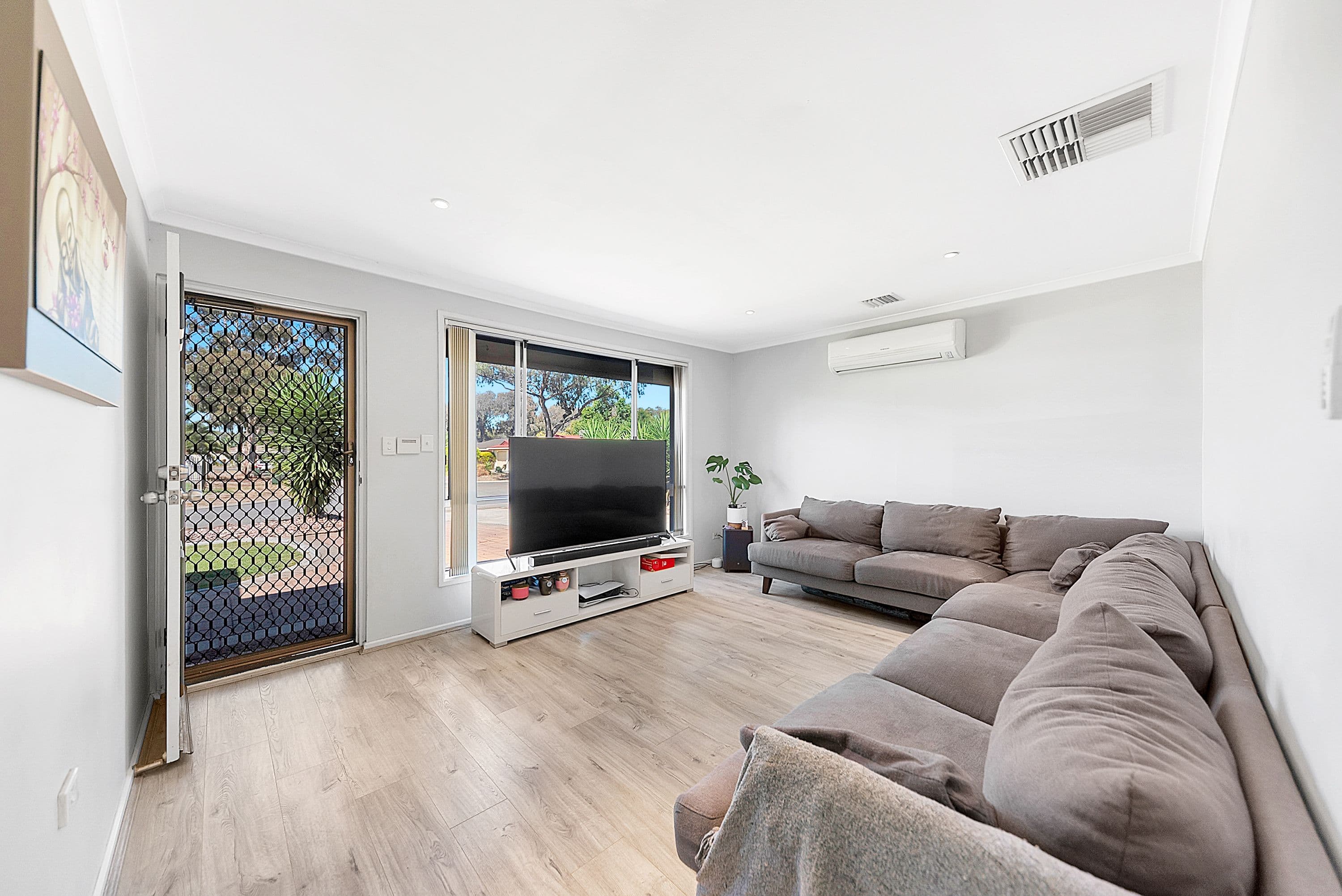 16 Lombard Avenue, Paralowie SA 5108, Paralowie - Thumbnail 3