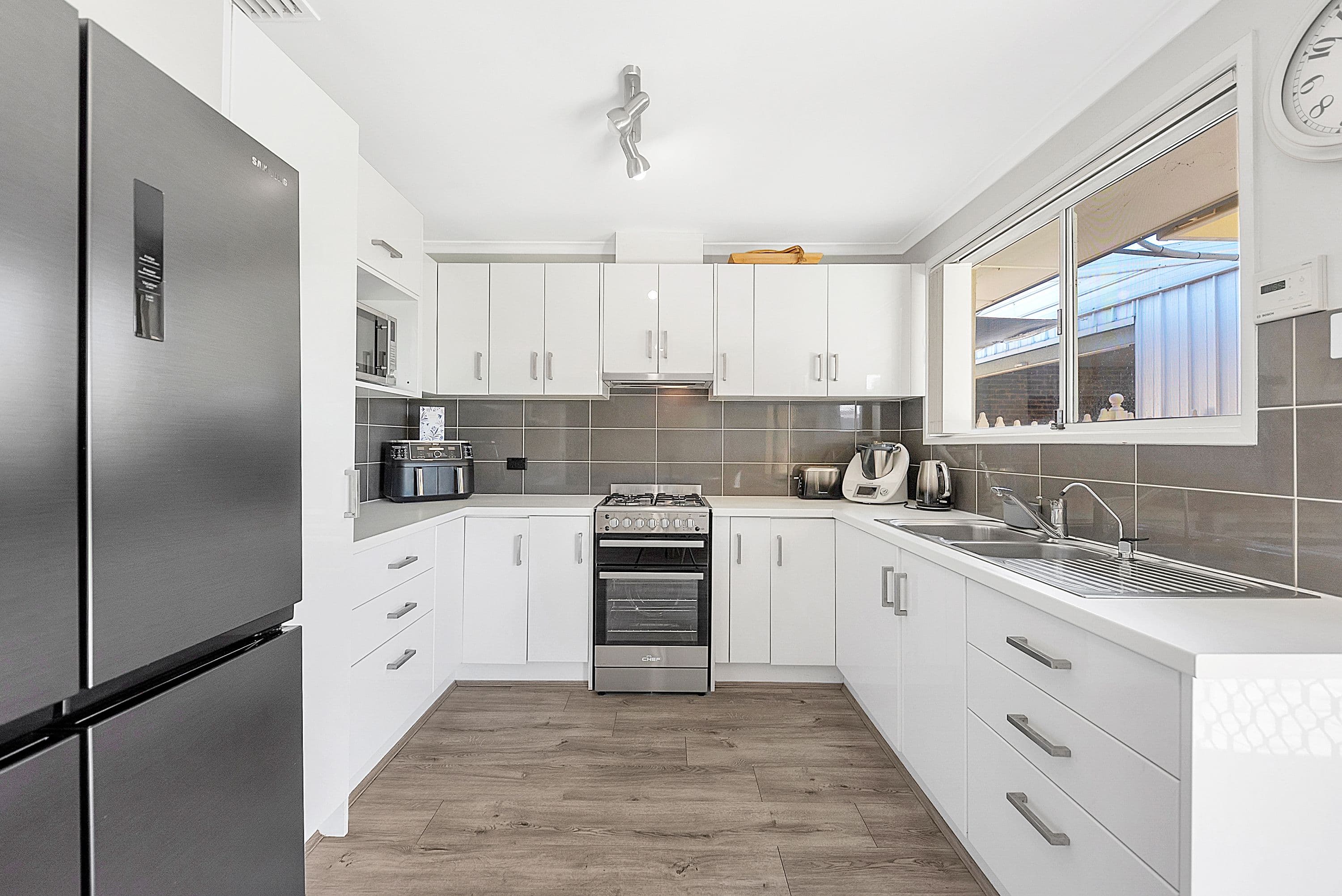 16 Lombard Avenue, Paralowie SA 5108, Paralowie - Thumbnail 4