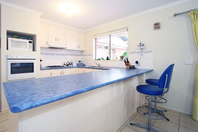 14 Perez Court, WERRIBEE VIC 3030, Werribee - Thumbnail 2