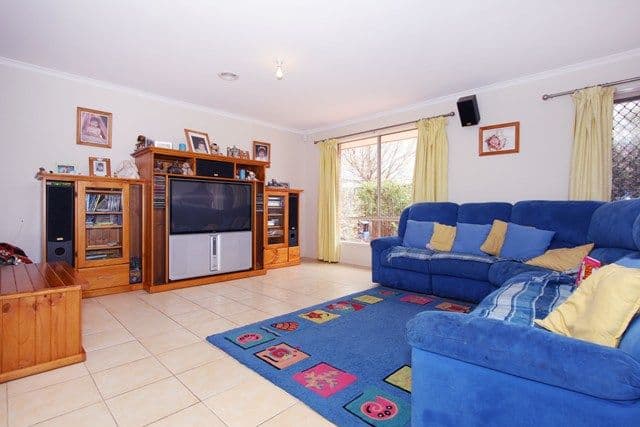 14 Perez Court, WERRIBEE VIC 3030, Werribee - Thumbnail 4