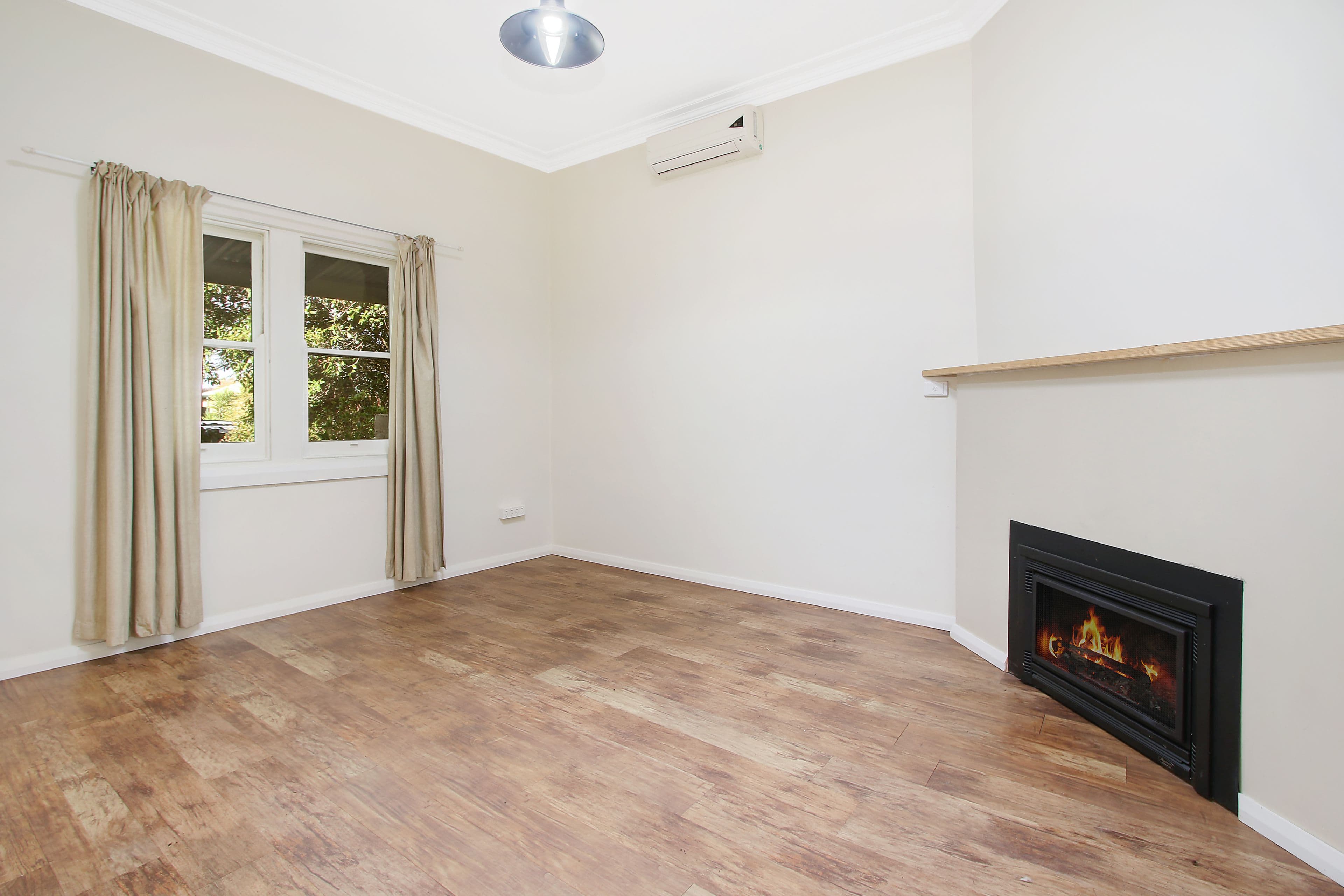 529 Hague Street, Lavington - Thumbnail 3