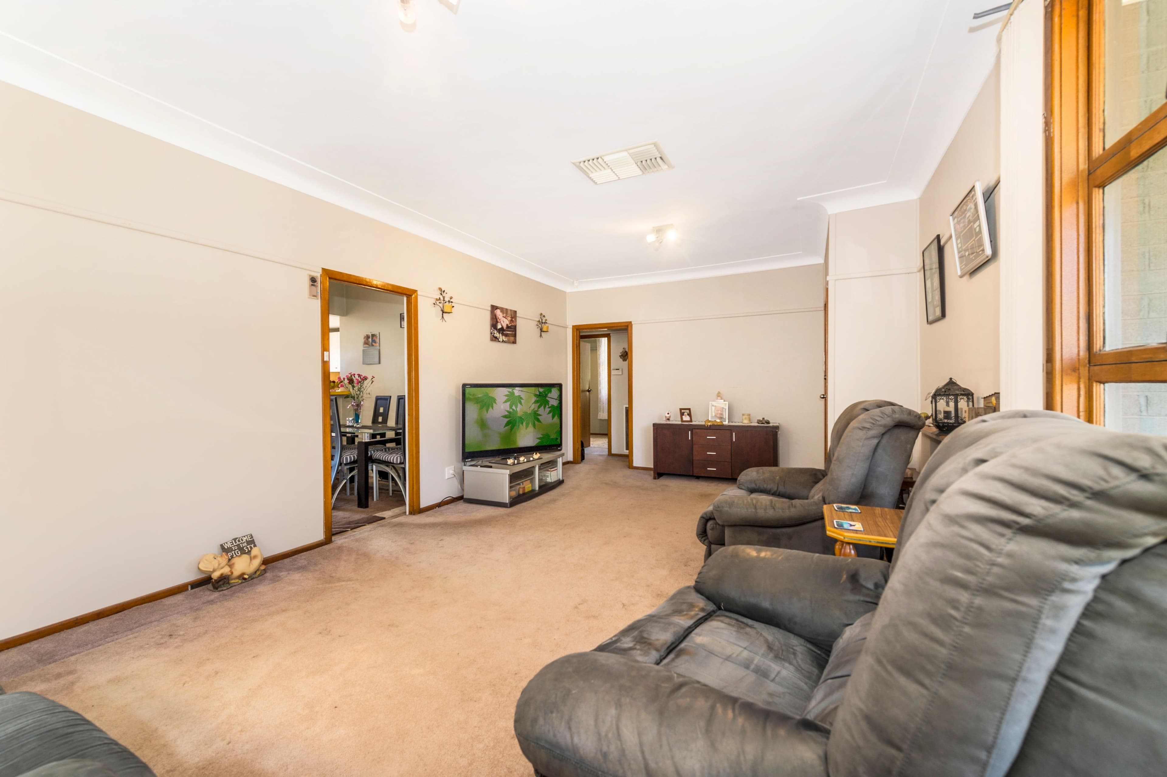7 Munro Road, Queanbeyan - Thumbnail 4