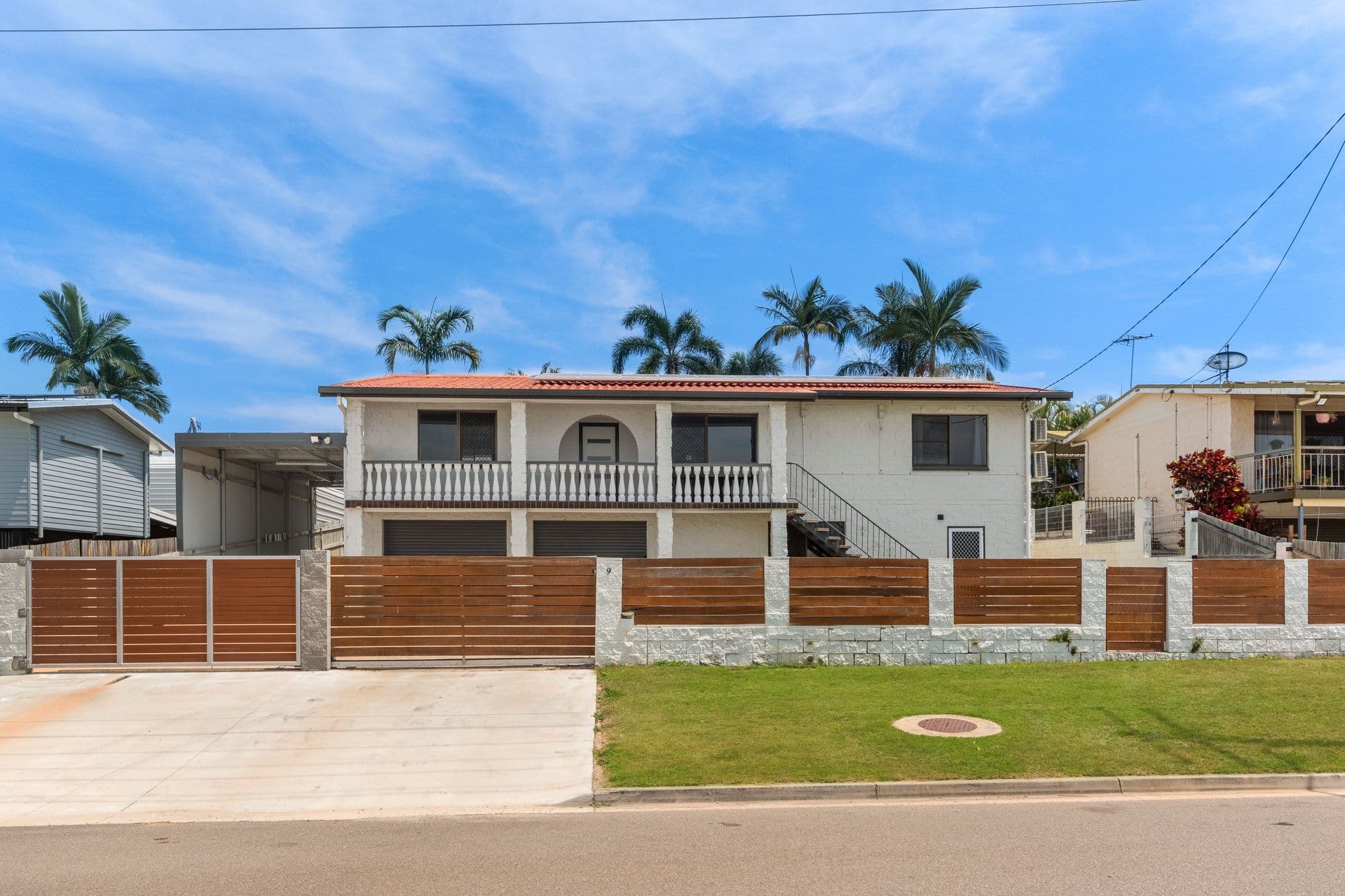 9 Karanya Street, Mount Louisa QLD 4814, Mount Louisa - Thumbnail 2