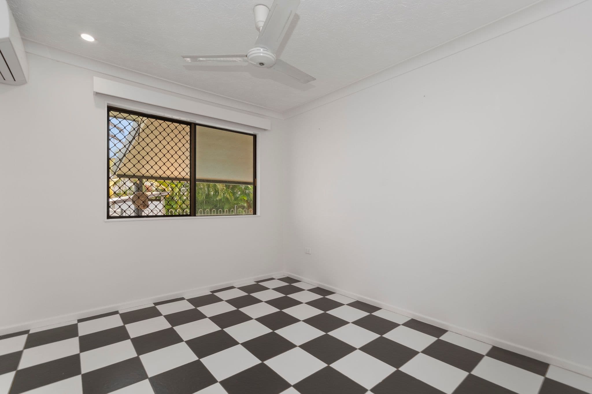 9 Karanya Street, Mount Louisa QLD 4814, Mount Louisa - Thumbnail 6
