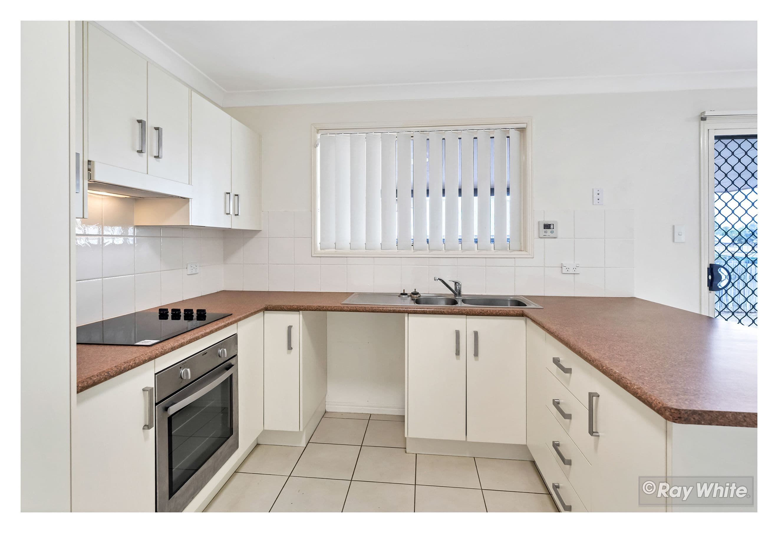 12 Riley Drive, Gracemere QLD 4702, Gracemere - Thumbnail 3