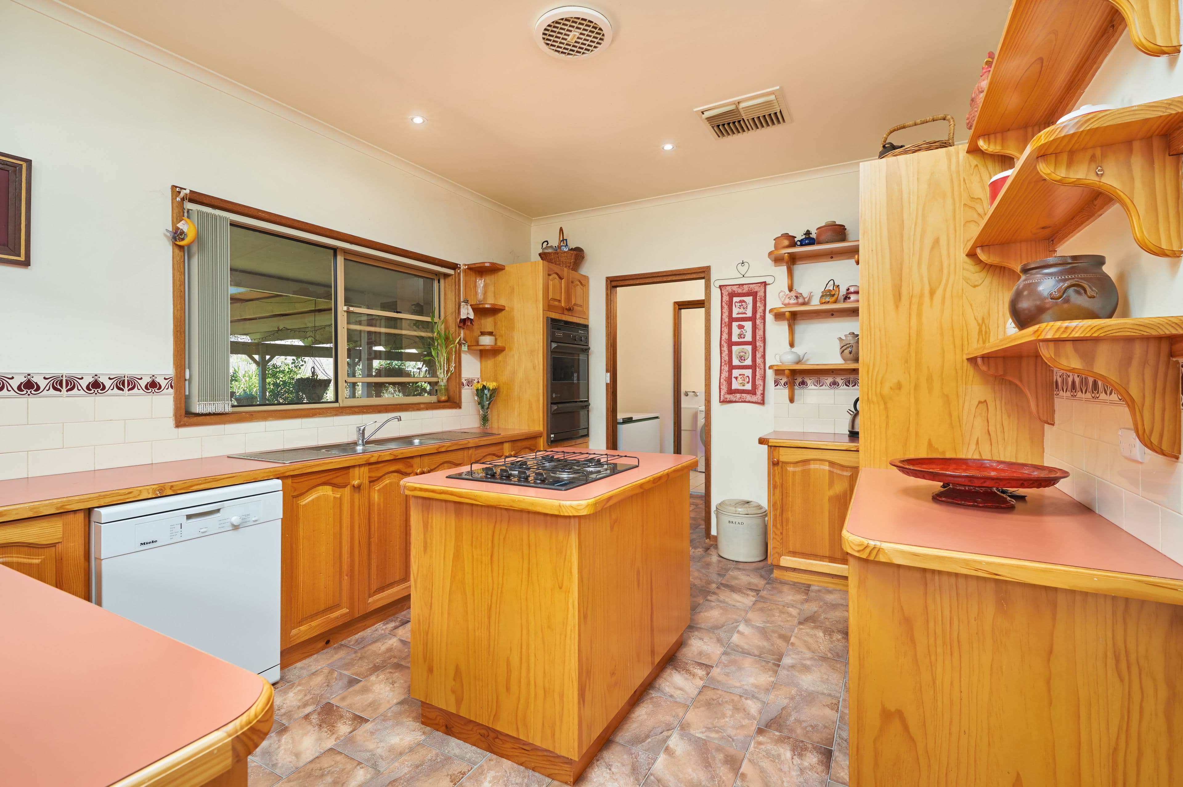 2005 Keajura Road, Ladysmith - Thumbnail 3