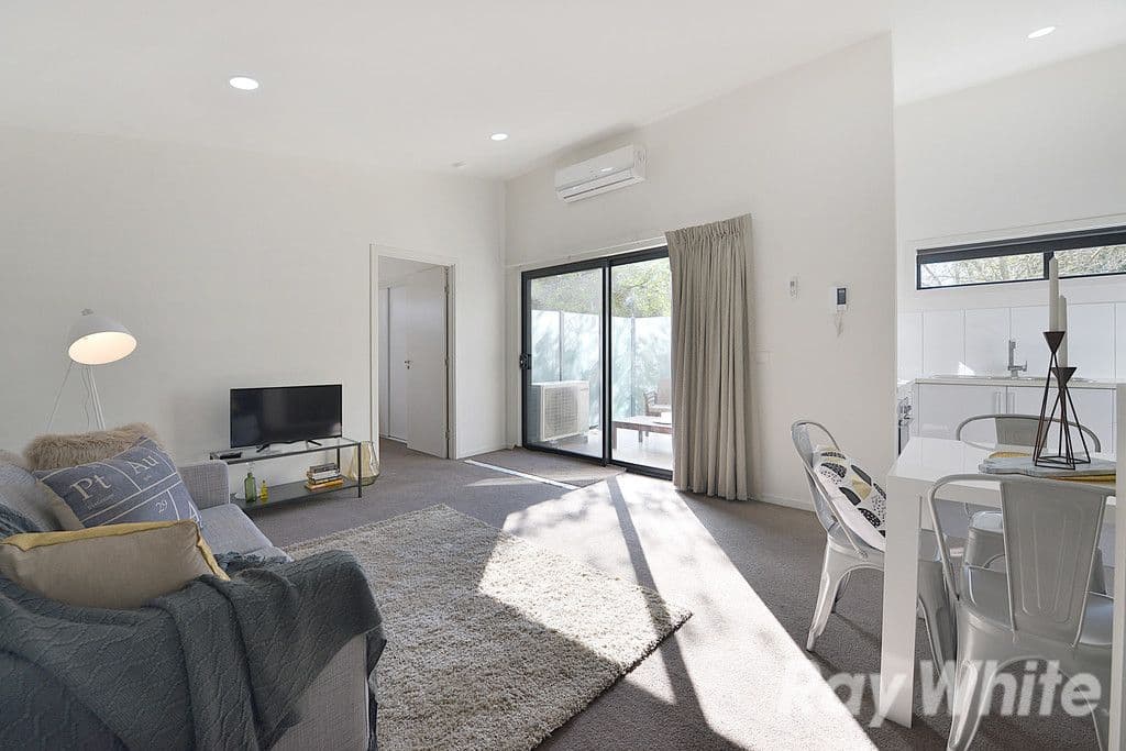 2 Woodvale Road, Boronia VIC 3155, Boronia - Thumbnail 2