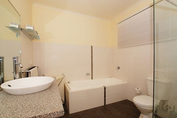 1 Hardidge Court, DONCASTER VIC 3108, Doncaster - Thumbnail 6
