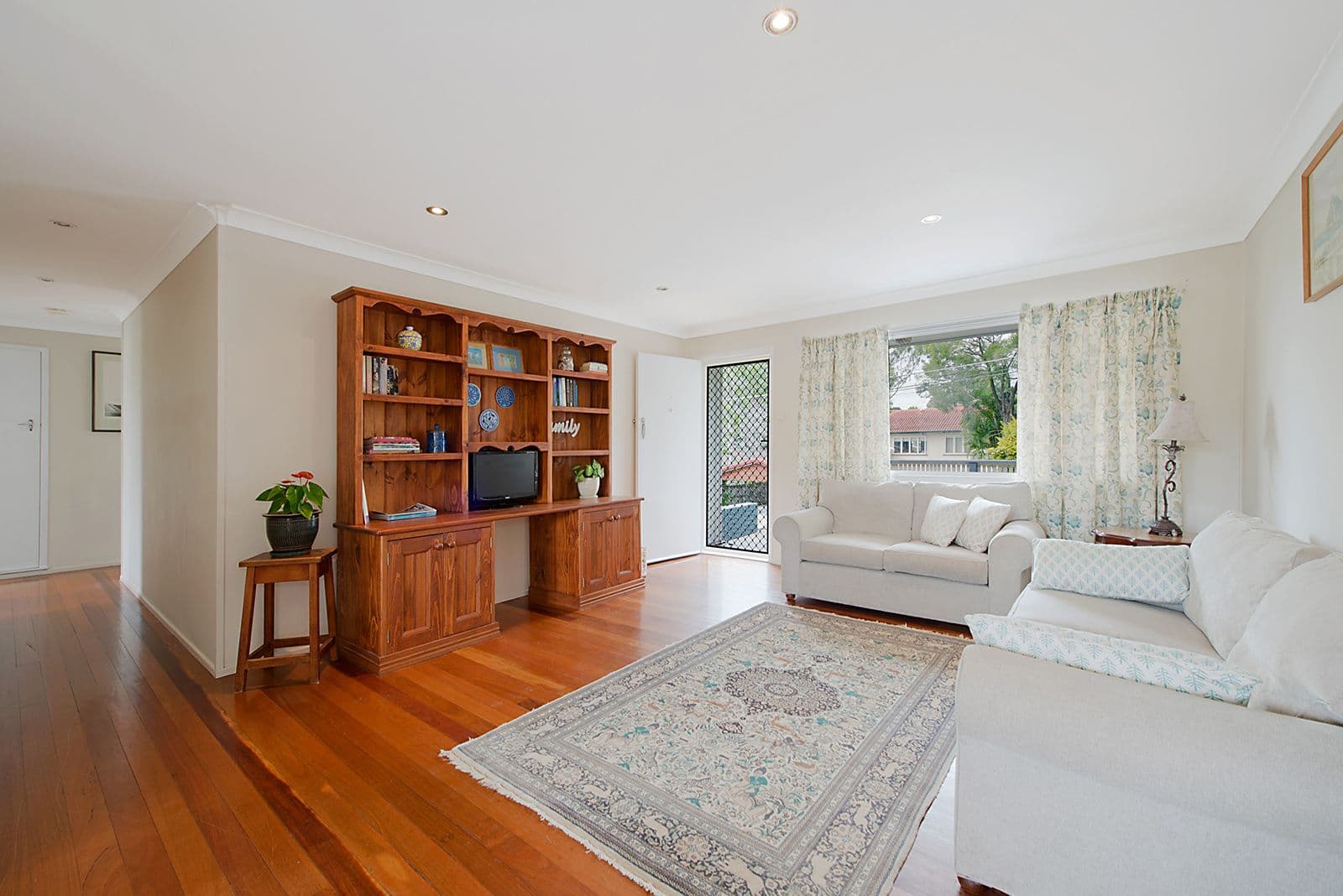 18 Yarranabbe Street, Mount Gravatt East QLD 4122, Mount Gravatt East - Thumbnail 3