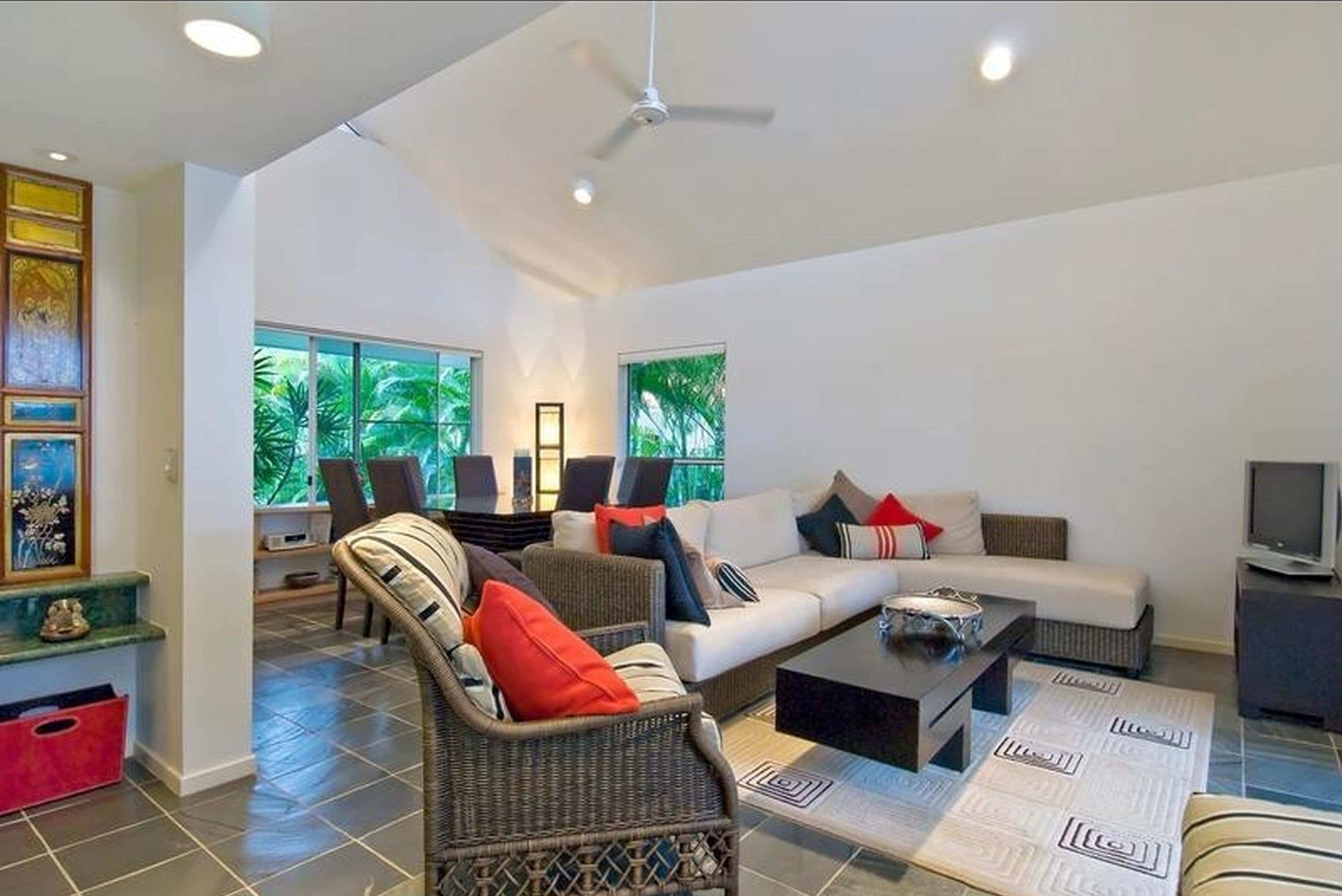 52 Bougainvillea Court, Kewarra Beach QLD 4879, Kewarra Beach - Thumbnail 2