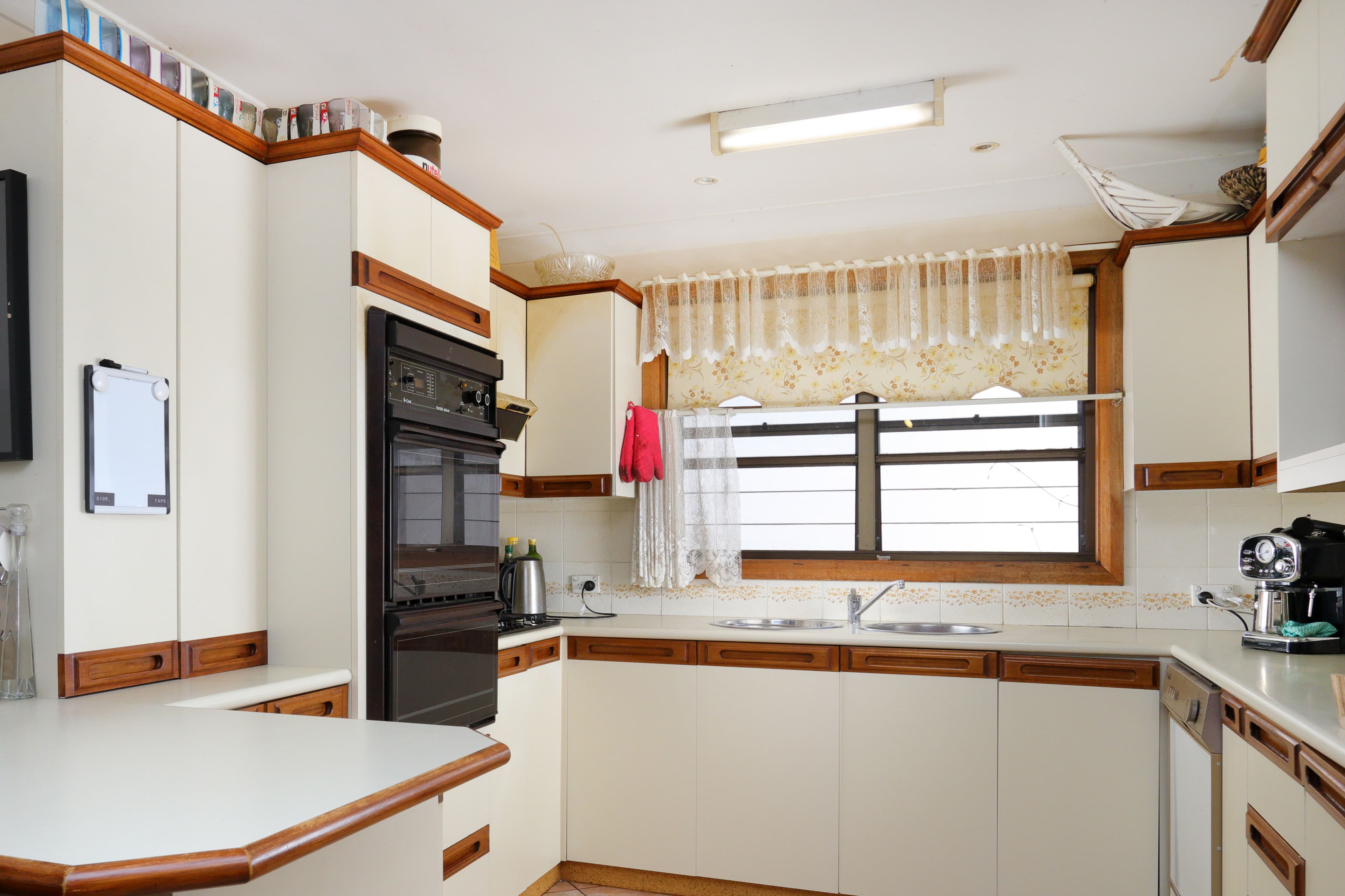 7 East Crescent, Hurstville Grove - Thumbnail 3