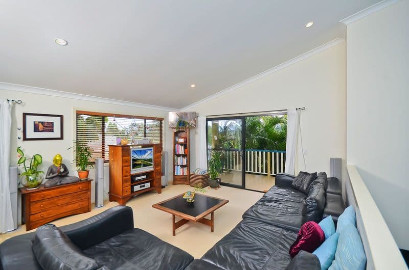 10 Casey Close, CURRUMBIN WATERS QLD 4223, Currumbin Waters - Thumbnail 4