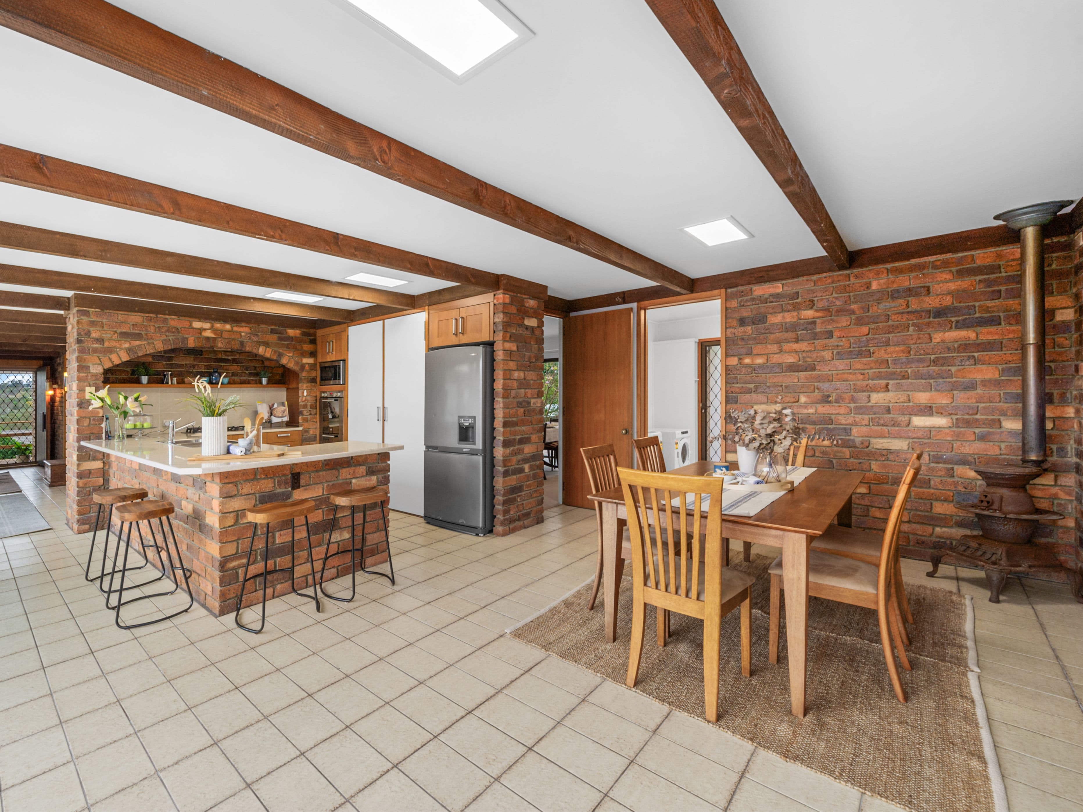 12 Broadmoor Street, Kenmore Hills QLD 4069, Kenmore Hills - Thumbnail 4