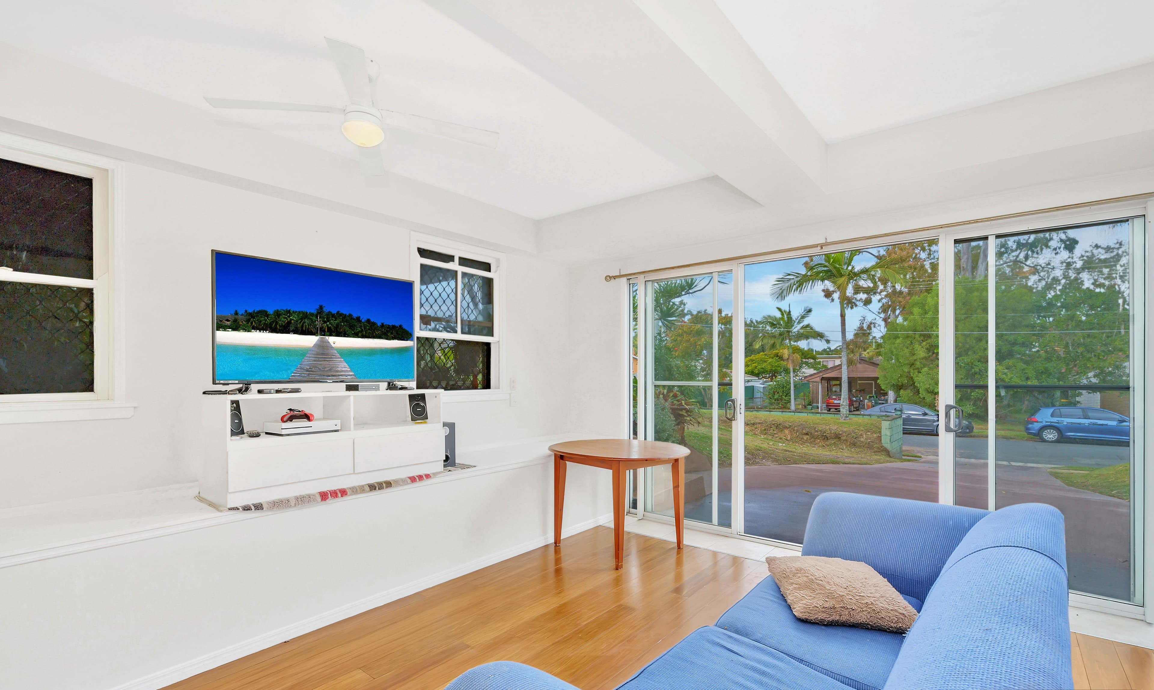 9 Enid Avenue, Southport QLD 4215, Southport - Thumbnail 3