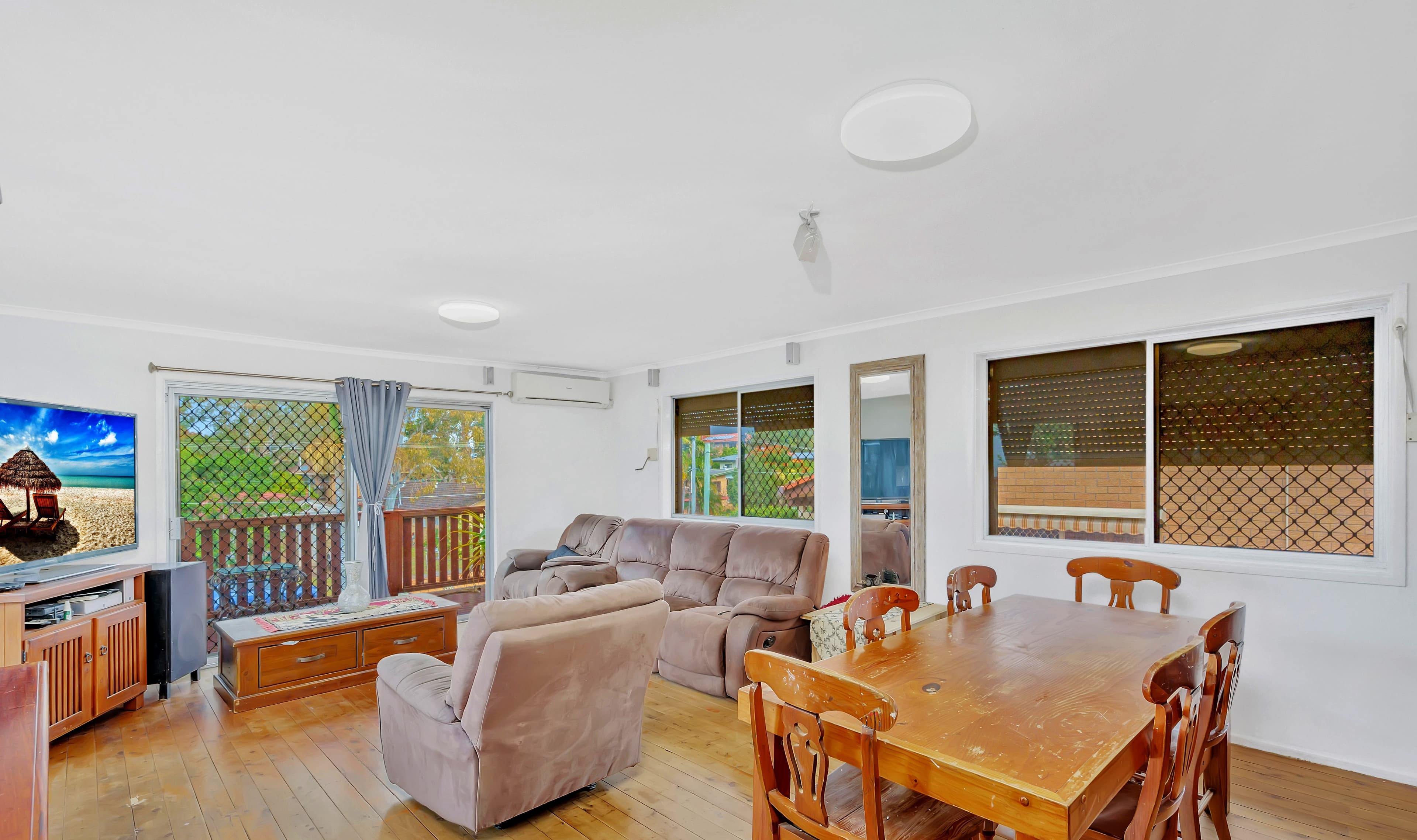9 Enid Avenue, Southport QLD 4215, Southport - Thumbnail 5