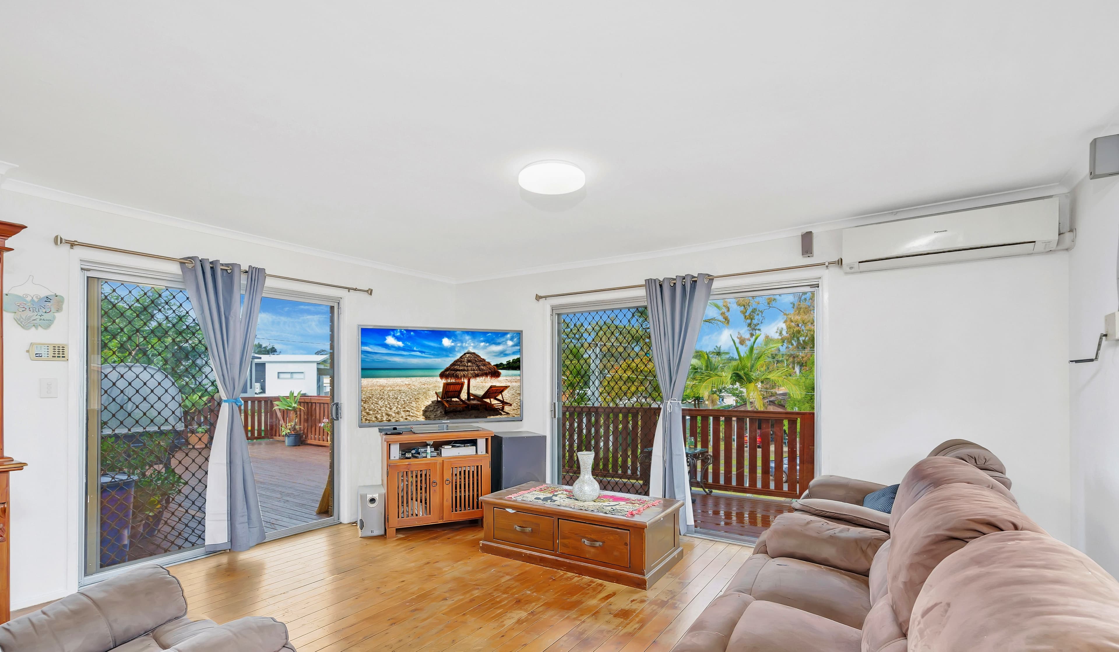 9 Enid Avenue, Southport QLD 4215, Southport - Thumbnail 6