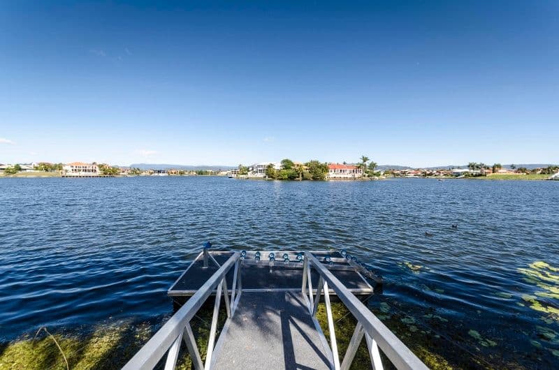 31 San Simeon Drive, CLEAR ISLAND WATERS QLD 4226, Clear Island Waters - Thumbnail 3