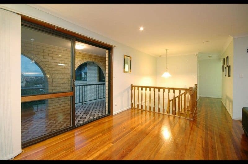 97 McGahan Street, CARINA HEIGHTS QLD 4152, Carina Heights - Thumbnail 4