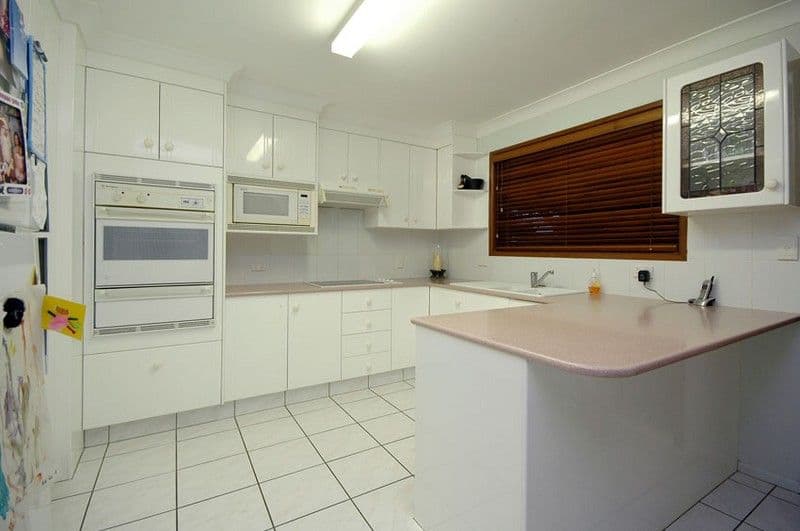 97 McGahan Street, CARINA HEIGHTS QLD 4152, Carina Heights - Thumbnail 5