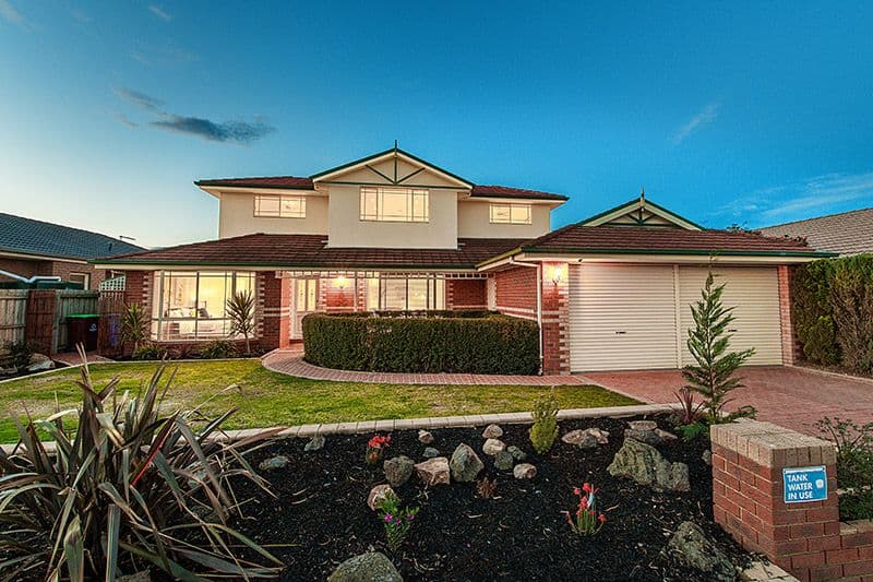 69 Waverley Park Drive, Cranbourne North VIC 3977, Cranbourne North - Thumbnail 2