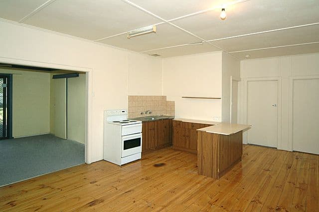 18 Ocean Street, ALDINGA BEACH SA 5173, Aldinga Beach - Thumbnail 2