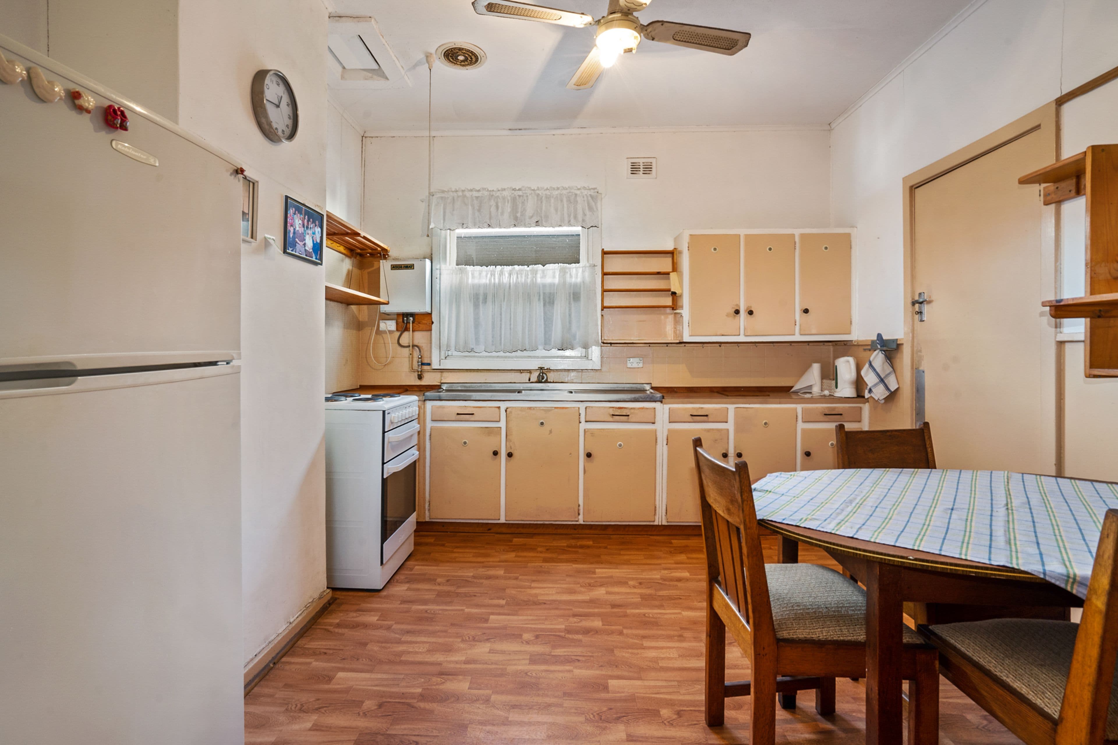 34 White Crescent, Seacombe Gardens SA 5047, Seacombe Gardens - Thumbnail 5