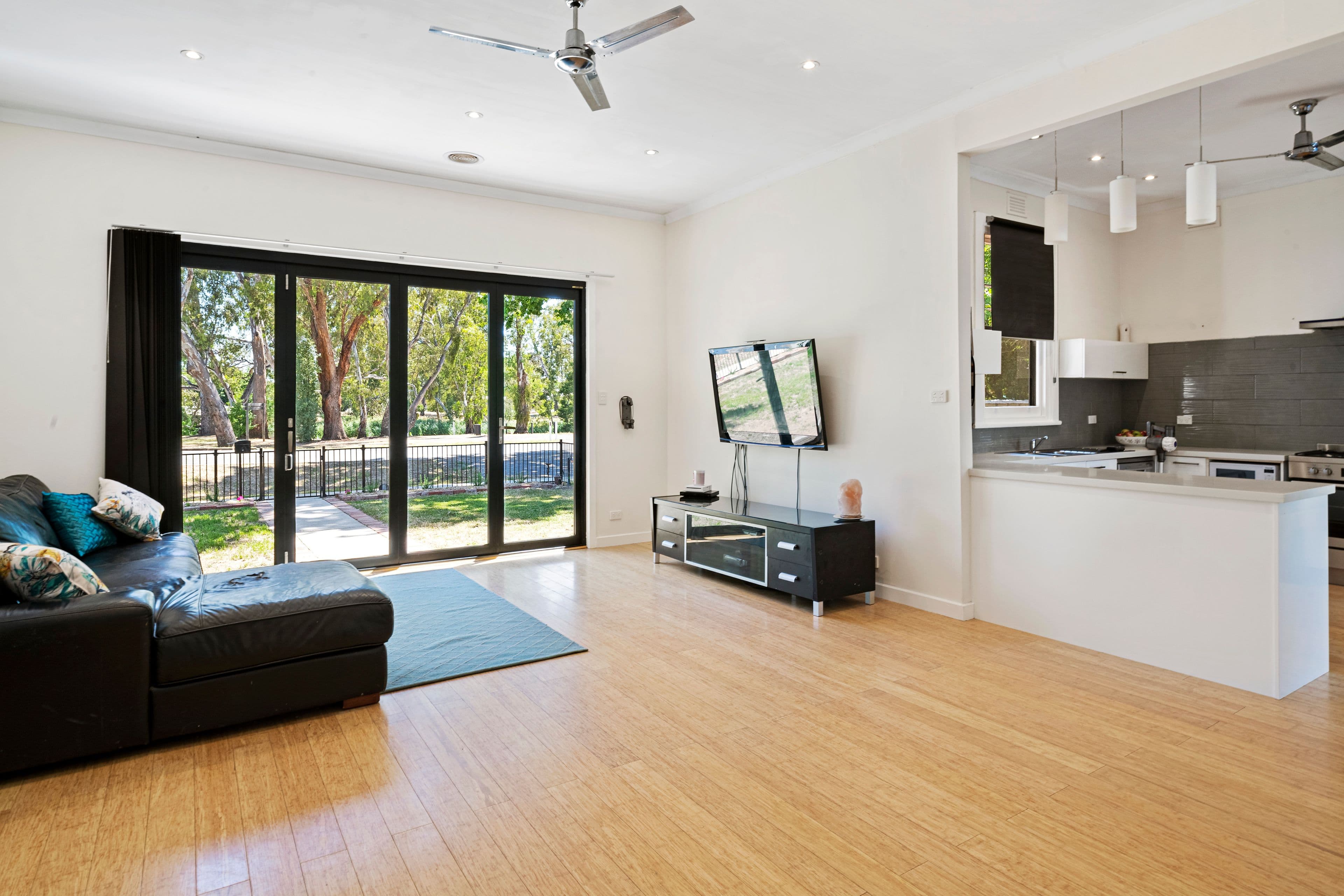 62 Kirkland Avenue, Euroa VIC 3666, Euroa - Thumbnail 2