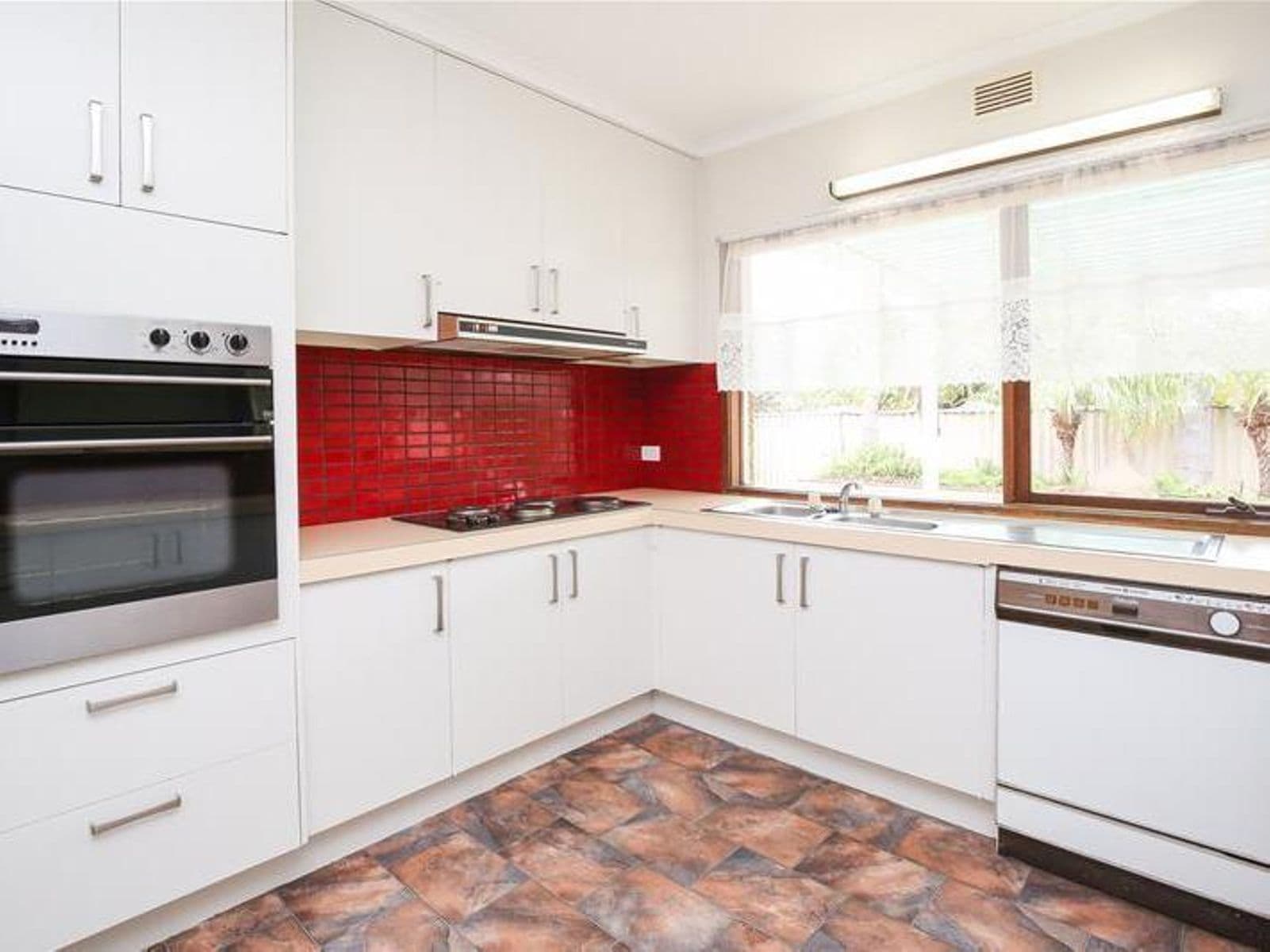 7 Kunjara  Court, Mildura - Thumbnail 4