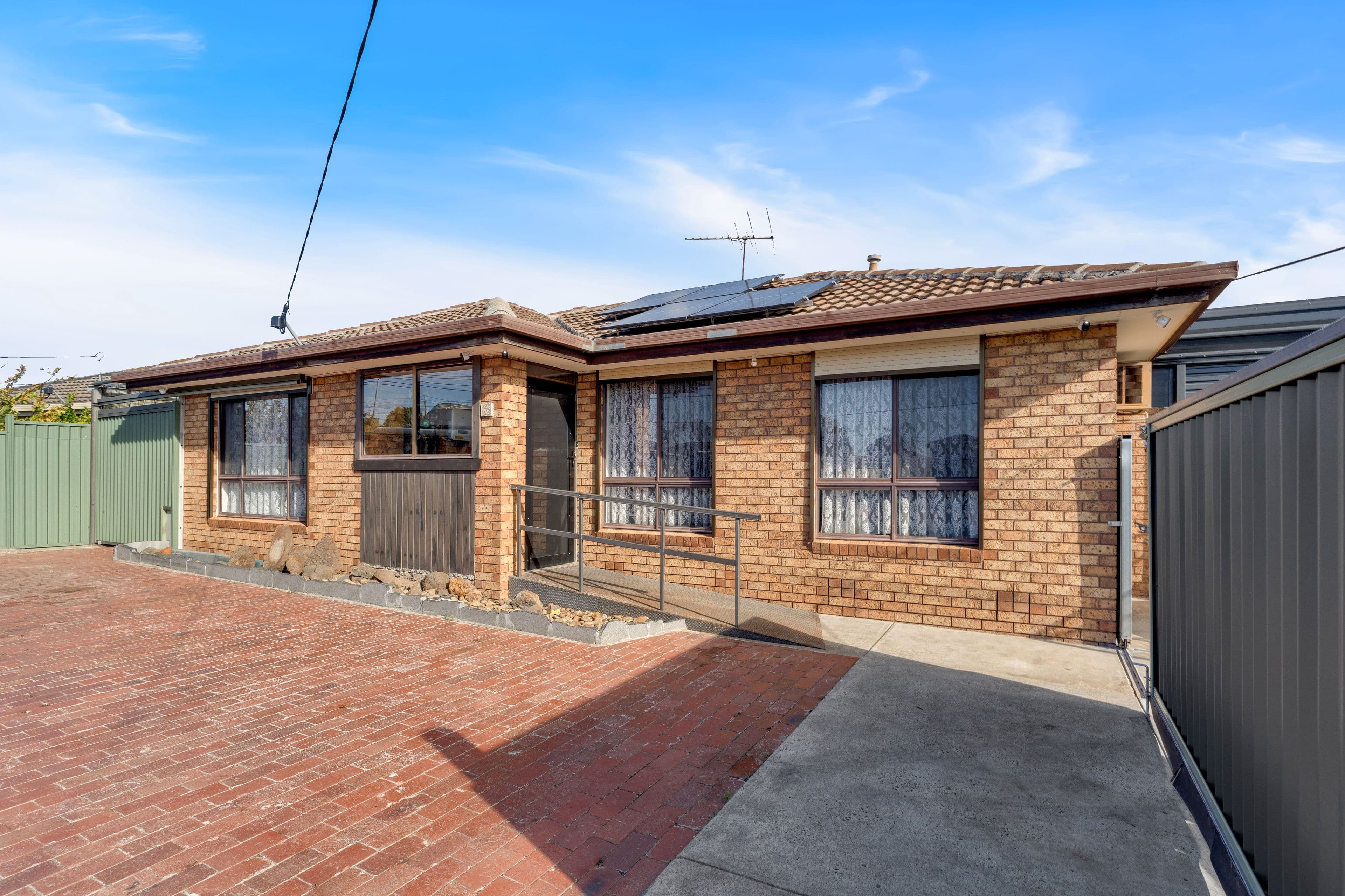 5 Chilwell Court, Meadow Heights VIC 3048, Meadow Heights - Thumbnail 2