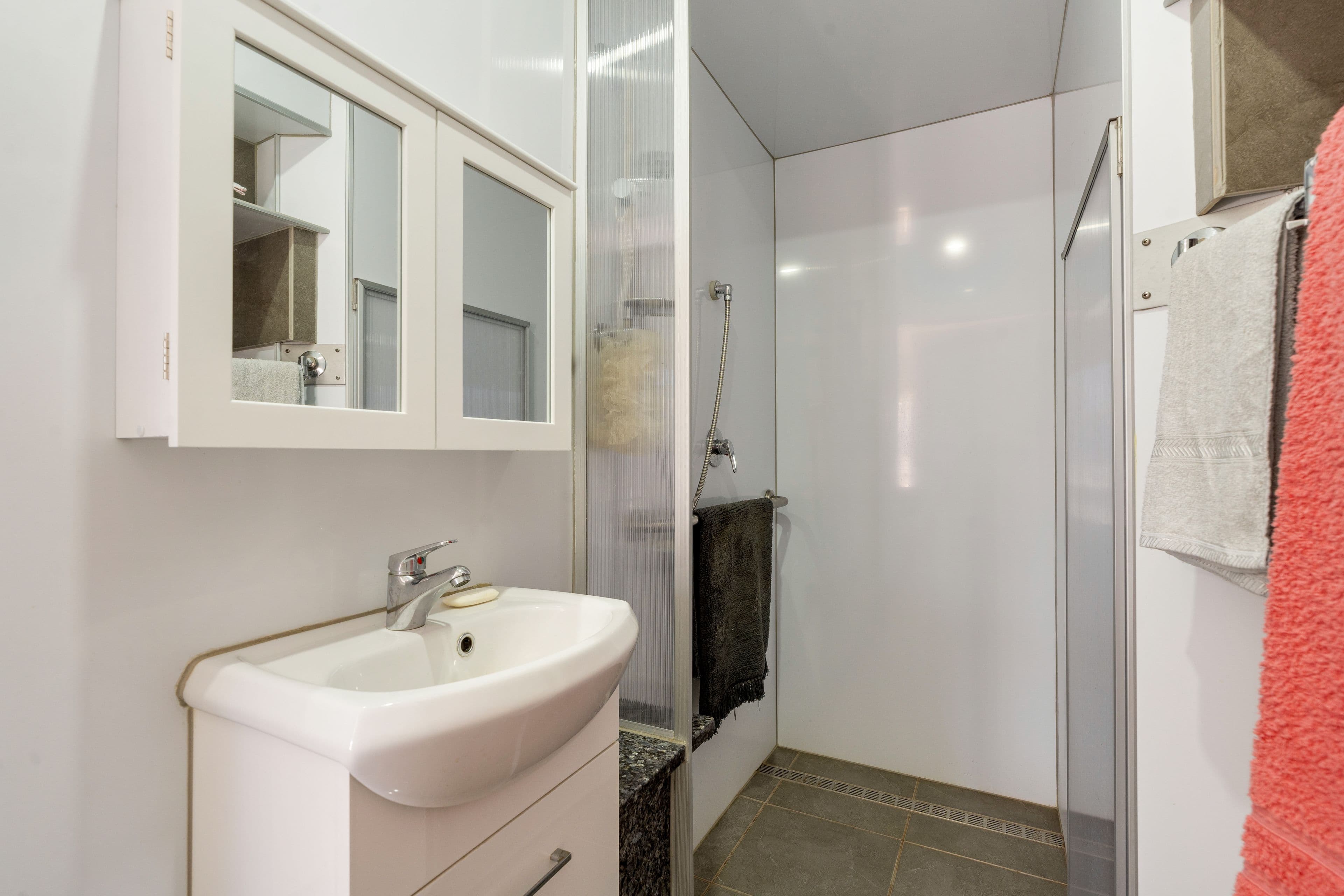 5 Chilwell Court, Meadow Heights VIC 3048, Meadow Heights - Thumbnail 4