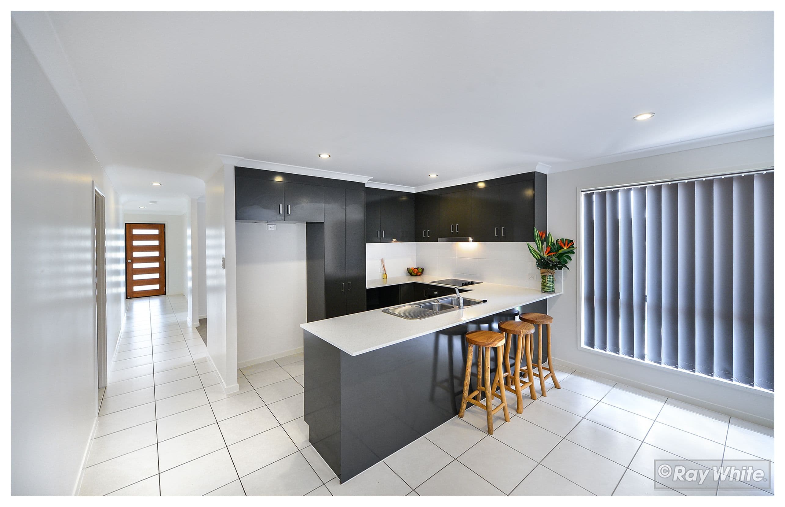 5 Diploma Street, Norman Gardens QLD 4701, Norman Gardens - Thumbnail 2