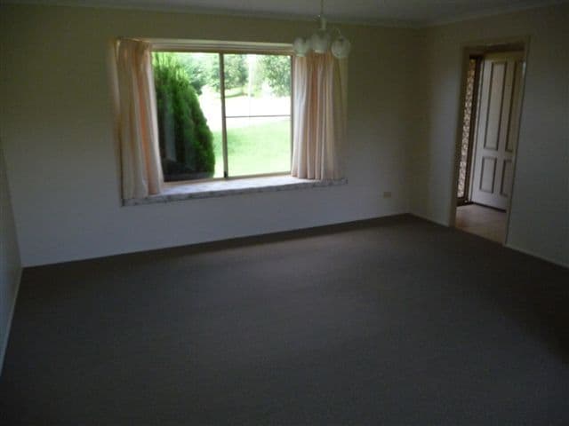 13 Fern Drive, KEARNEYS SPRING QLD 4350, Kearneys Spring - Thumbnail 3