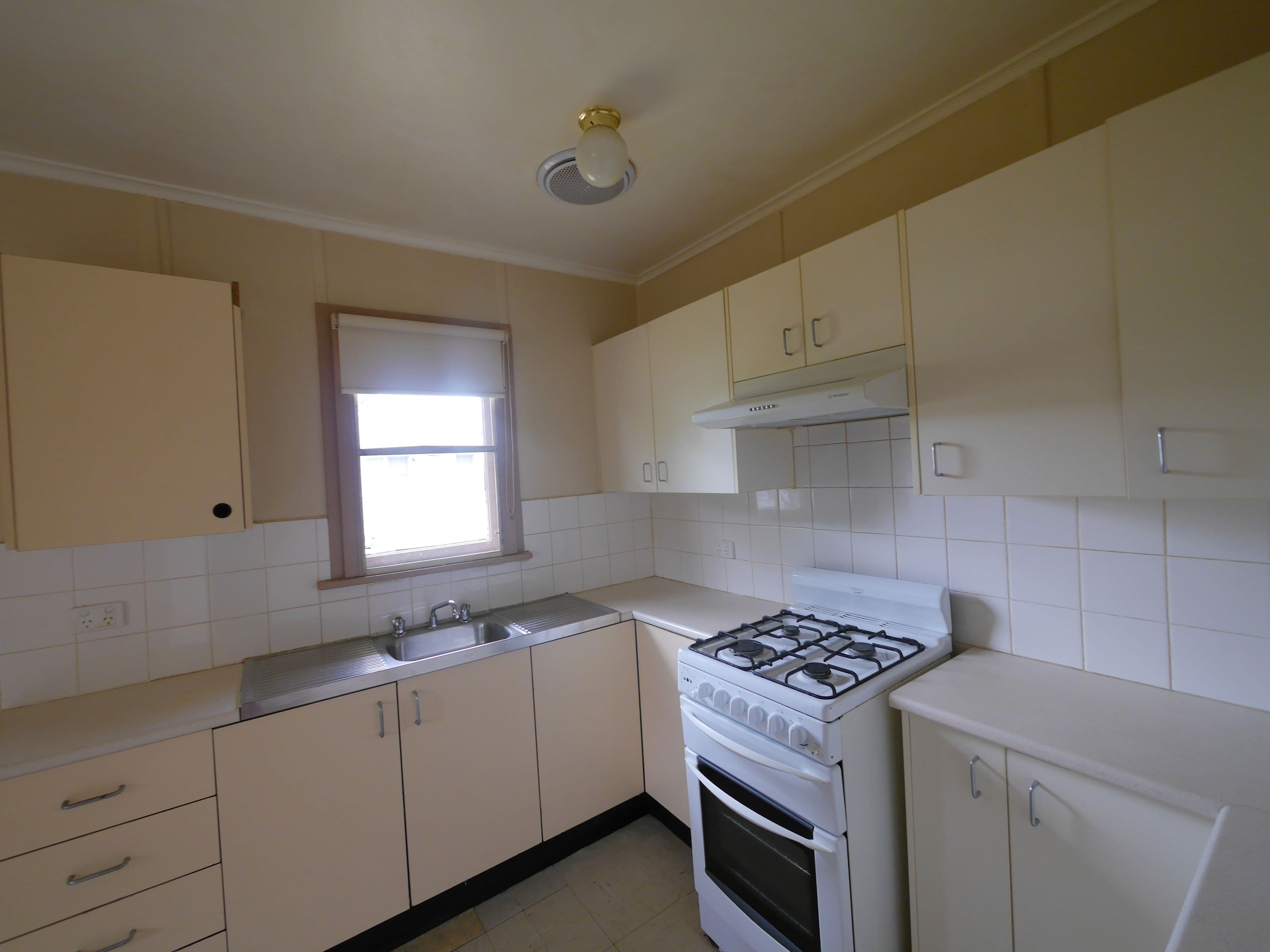 20 Logan Street, Cowra - Thumbnail 3
