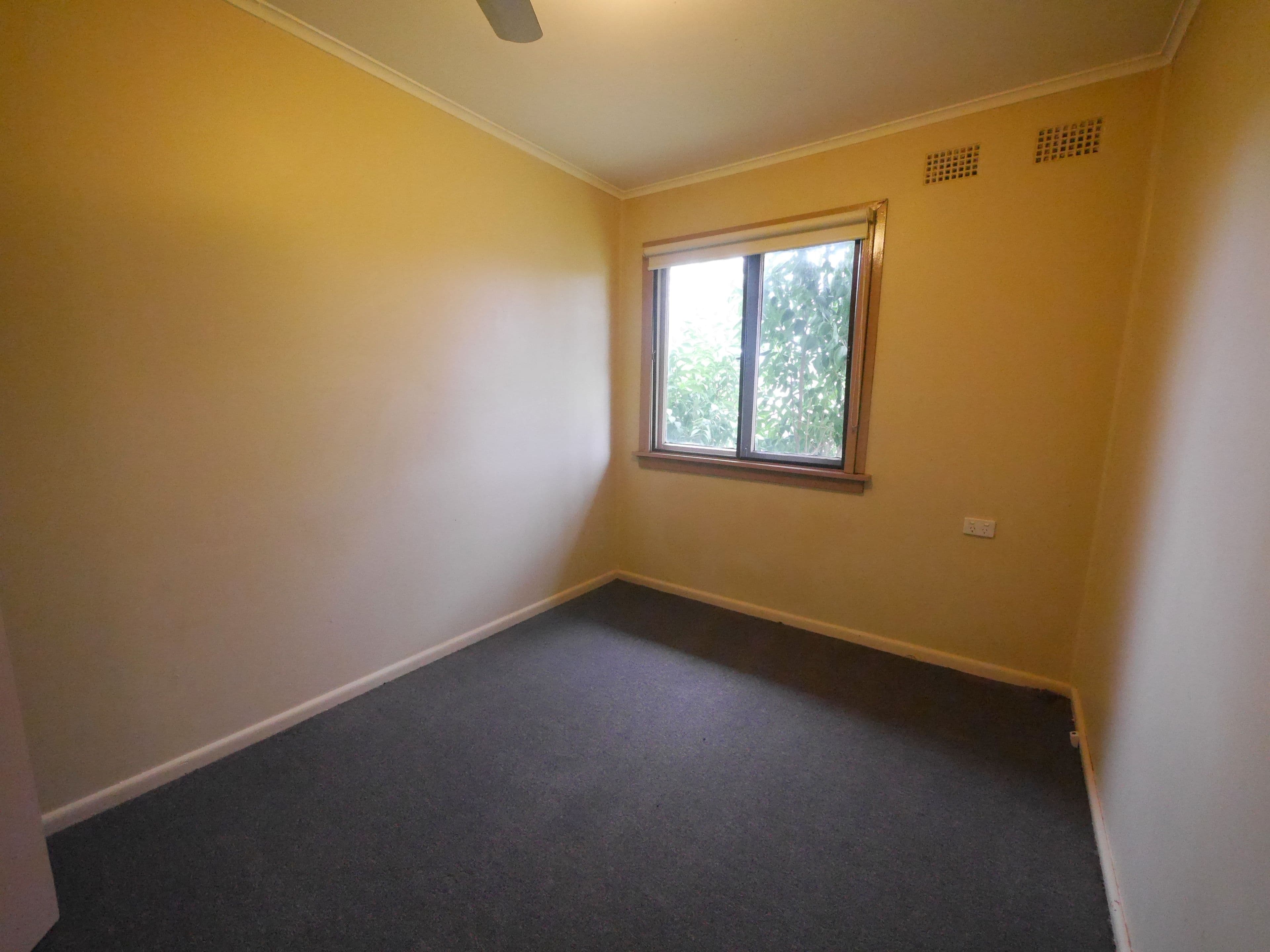 20 Logan Street, Cowra - Thumbnail 6