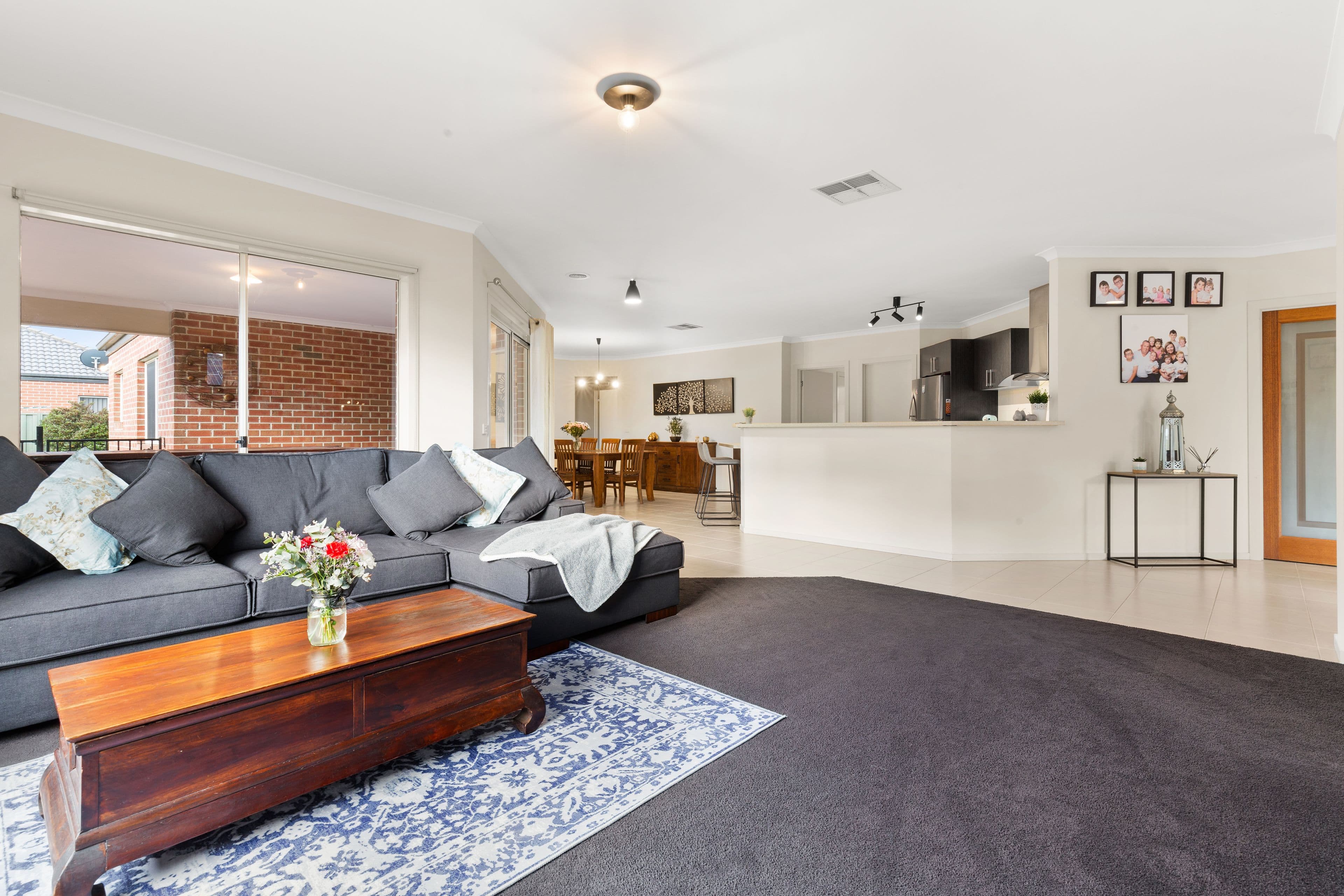 8 Charolais Court, Pakenham VIC 3810, Pakenham - Thumbnail 5